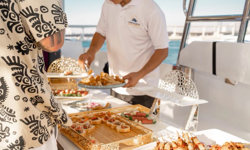 Why a Shared Yacht Tour Is the Best Value in Dubai