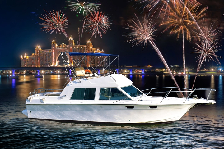 40ft Yacht - Riverside