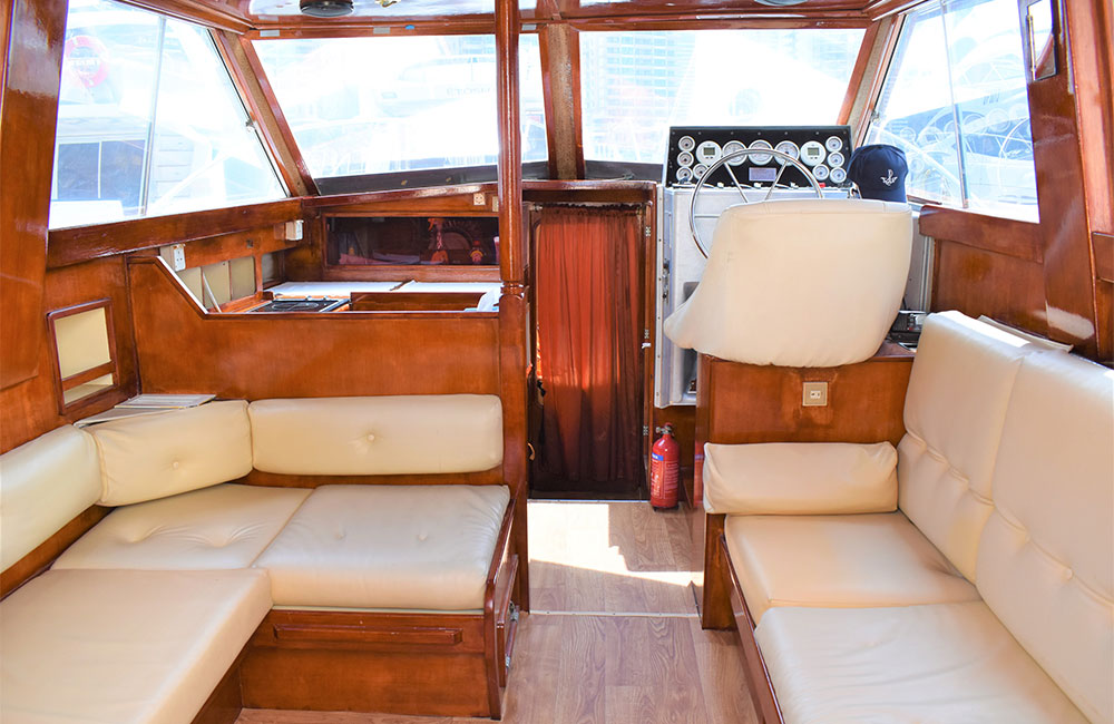 Sophistication inside this Luxury Yacht Riverside having luxe sitting area for guest to relax or party